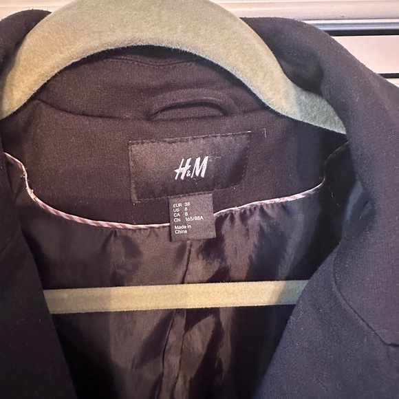 H&M long sleeve black blazer size 8 - Picture 2 of 4